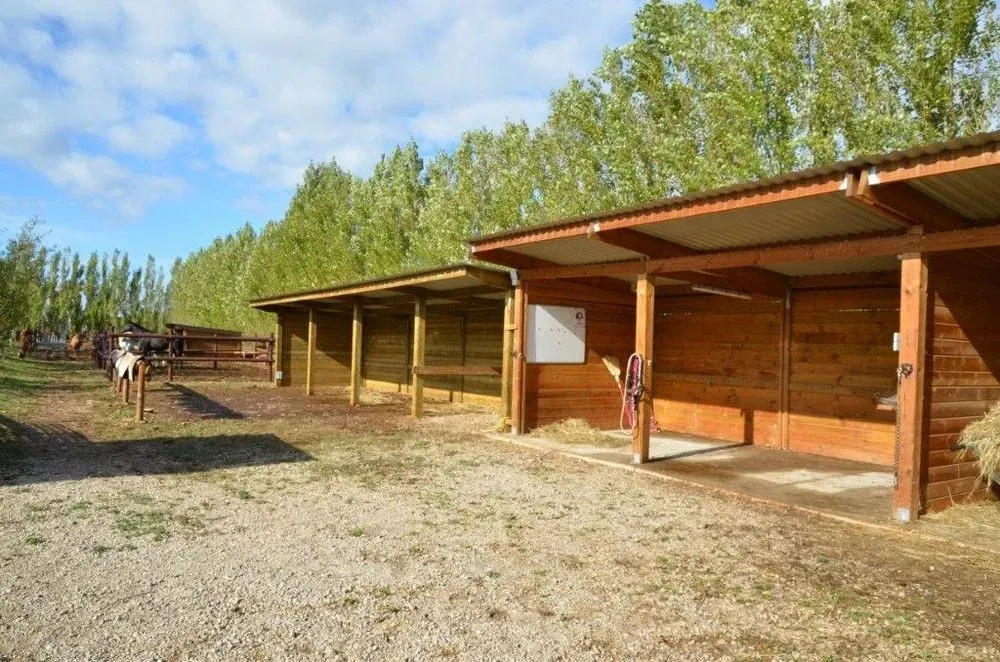 Centre équestre près de Eyguières
