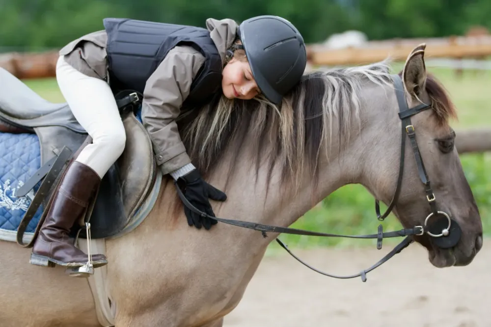 Enfant sur un cheval